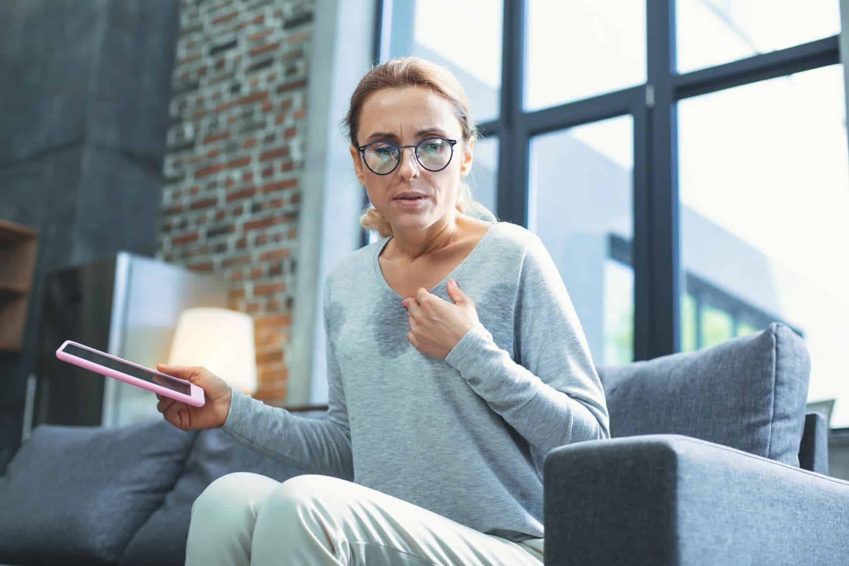 What Are Symptoms of Hot Flashes?